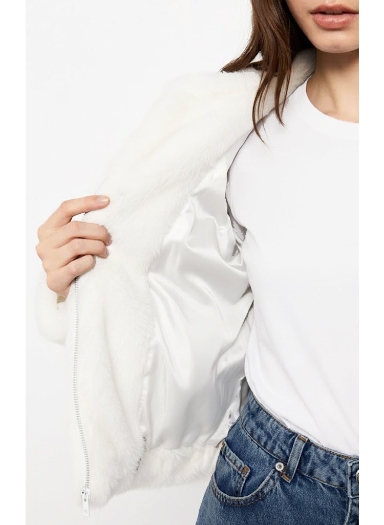 جاكيت نسائي أبيض من الفرو الصناعي الناعم، بغطاء رأس وسحاب أمامي، مناسب للارتداء اليومي في فصل الشتاء - Image 5